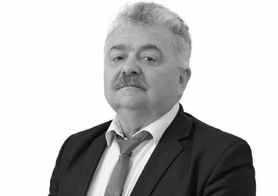 piotr porebski